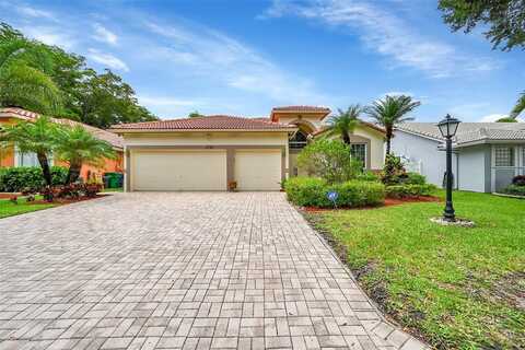 5791 NW 48th Dr, Coral Springs, FL 33067