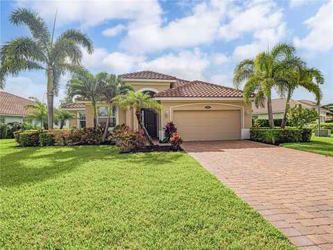 1901 Newmark Circle SW, Vero Beach, FL 32968