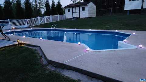 1595 BARTERBROOK RD, STAUNTON, VA 24401