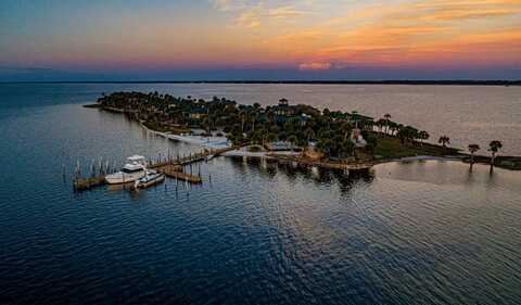 8 Black's Island Tr, Port Saint Joe, FL 32456