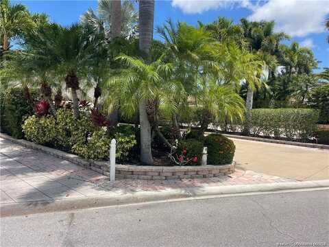 9 NW Boundary Drive, Port Saint Lucie, FL 34986