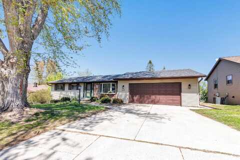 1325 MIRAGE Drive, GREEN BAY, WI 54313