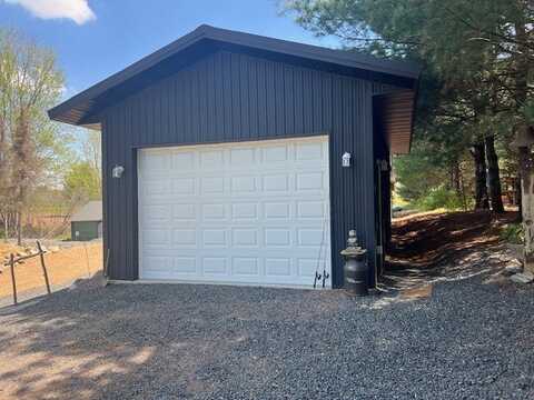 11972 Worden Road, Stanley, WI 54768