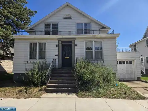 726 3rd St, Virginia, MN 55792
