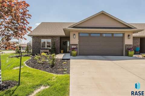 2433 E Joshua Cir, Sioux Falls, SD 57108