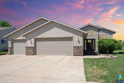 1025 Angel Ln, Canton, SD 57013