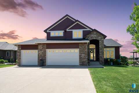 2413 S Purdue Ave, Sioux Falls, SD 57106