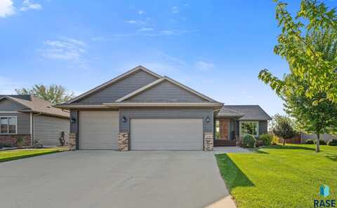 406 S Shebal Ave, Harrisburg, SD 57032