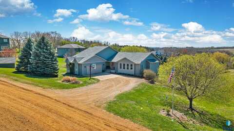 8409 Sunset Cir, Brandon, SD 57005