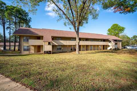 300 W Harding, #102, Morrilton, AR 72110