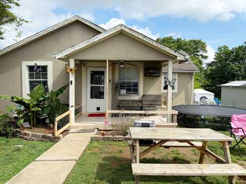 604 Childress Avenue, Sweetwater, TN 37874