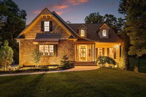 2731 Indian Pipe Lane, Signal Mountain, TN 37377