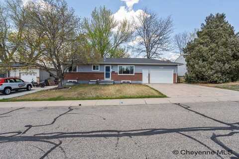 845 CLEVELAND AVE, Cheyenne, WY 82001