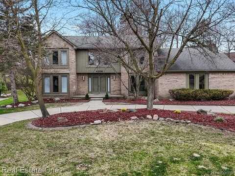 4206 SOUTHMOOR Lane, West Bloomfield, MI 48323