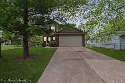 21684 ROCKWELL Street, Farmington Hills, MI 48336