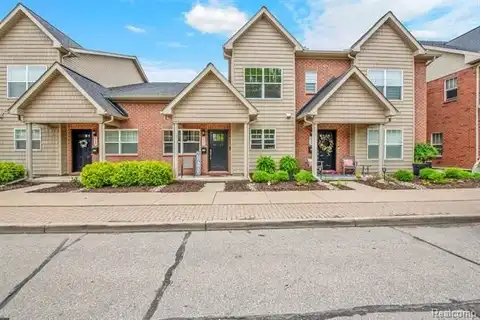 221 OAK Street, Wyandotte, MI 48192