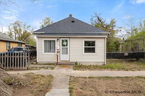 617 W 24TH ST, Cheyenne, WY 82001