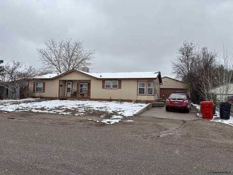 616 SUNRIDGE DR, Cheyenne, WY 82007