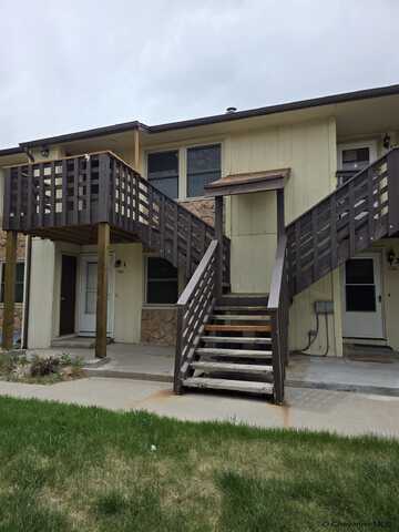 1522 TRENT CT, Cheyenne, WY 82009
