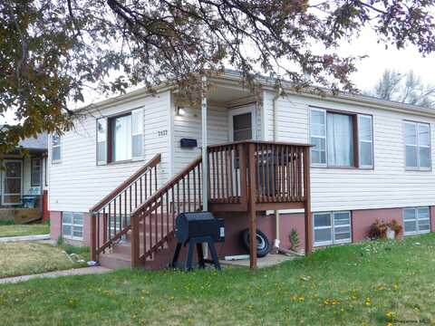 2622 E 11TH ST, Cheyenne, WY 82001