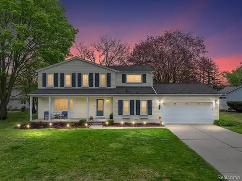 601 LAKE FOREST Road, Rochester Hills, MI 48309