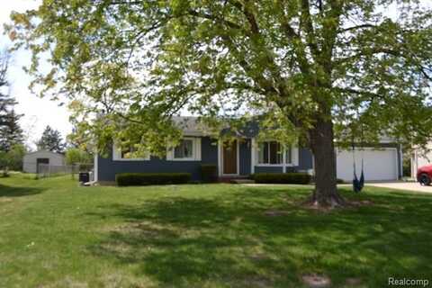 5448 FAIRVIEW Drive, Grand Blanc, MI 48439