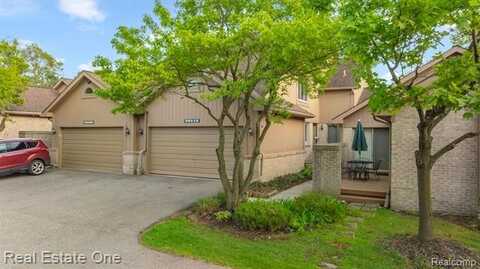 29513 SIERRA POINTE Circle, Farmington Hills, MI 48331