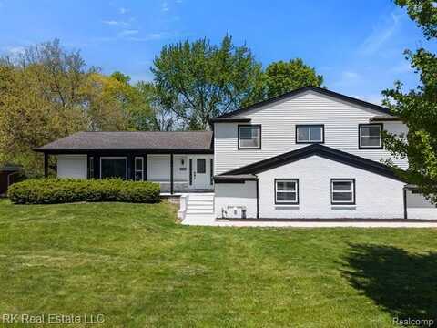 30728 W 14 MILE Road, West Bloomfield, MI 48322