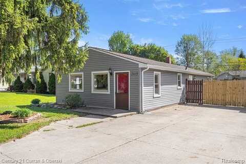2615 CULBERTSON Avenue, Rochester Hills, MI 48307