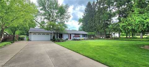 796 CHENOOK TRAIL, MACEDONIA, OH 44056