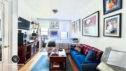 416 West 47th Street, New York, NY 10036