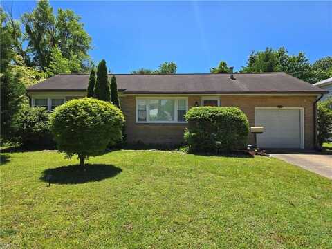 16 Bonaire Drive, Hampton, VA 23669