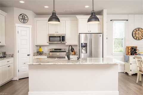 1951 Flintshire Drive, Chesapeake, VA 23323