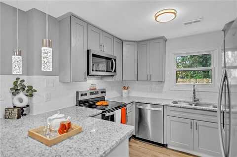 1233 25th Street, Newport News, VA 23607