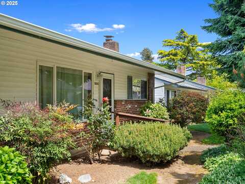 1031 NE 90TH AVE, Portland, OR 97220