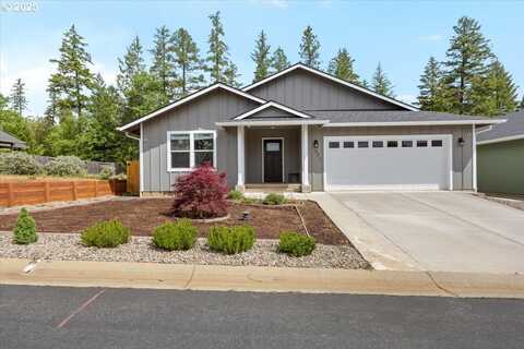 371 CEDAR, Cave Junction, OR 97523
