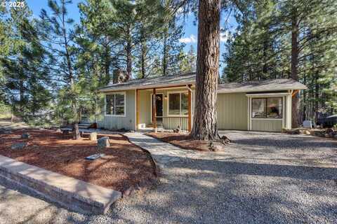 16738 CASPER DR, Bend, OR 97707