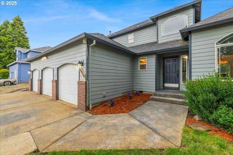 18930 HIGHLAND DR, Oregon City, OR 97045