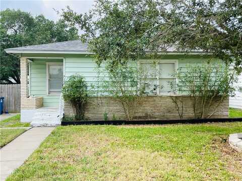 912 E Fulton Street, Sinton, TX 78387
