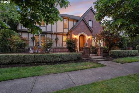 11600 SW LAUSANNE ST, Wilsonville, OR 97070