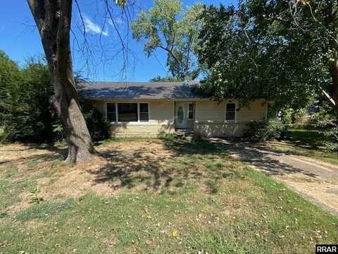 306 College Heights, Greenfield, TN 38230