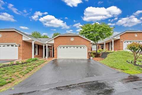 2521 Feather Garden CIR, Vinton, VA 24179
