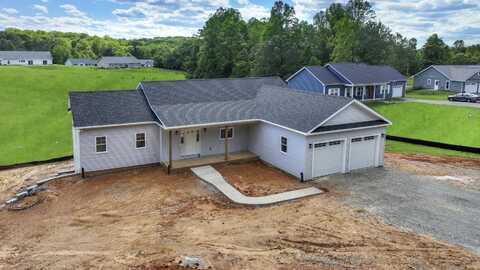 105 Belvior CIR, Moneta, VA 24121