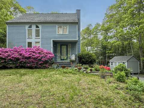 7 Fox Hollow Lane, Osterville, MA 02655