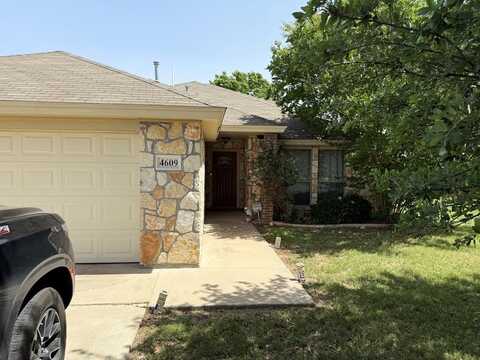 4609 Pinon Ridge Dr, San Angelo, TX 76904