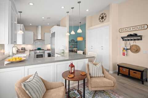 737 G Avenue, Coronado, CA 92118