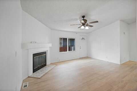 80 E Dawes St, Perris, CA 92571