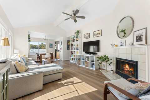 1957 Diamond St, San Diego, CA 92109