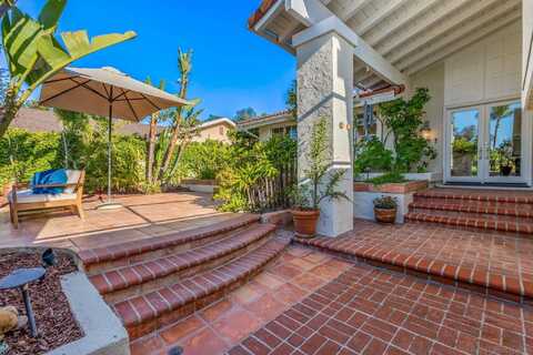 27126 Mariscal Ln, Mission Viejo, CA 92691