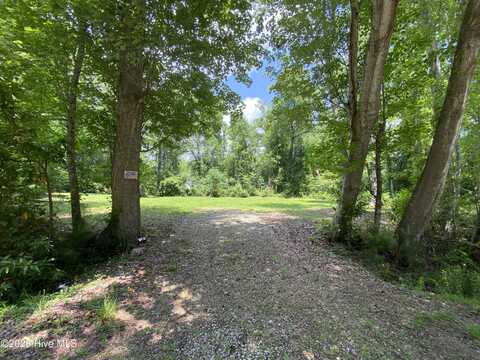 140 Country Club Lane, Newport, NC 28570